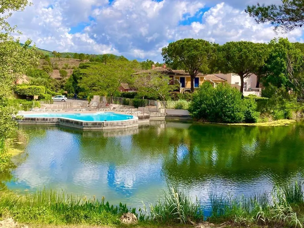 Jolie Appartement Pierre & Vacances Avec Vue Sur Mer St Tropez Grimaud